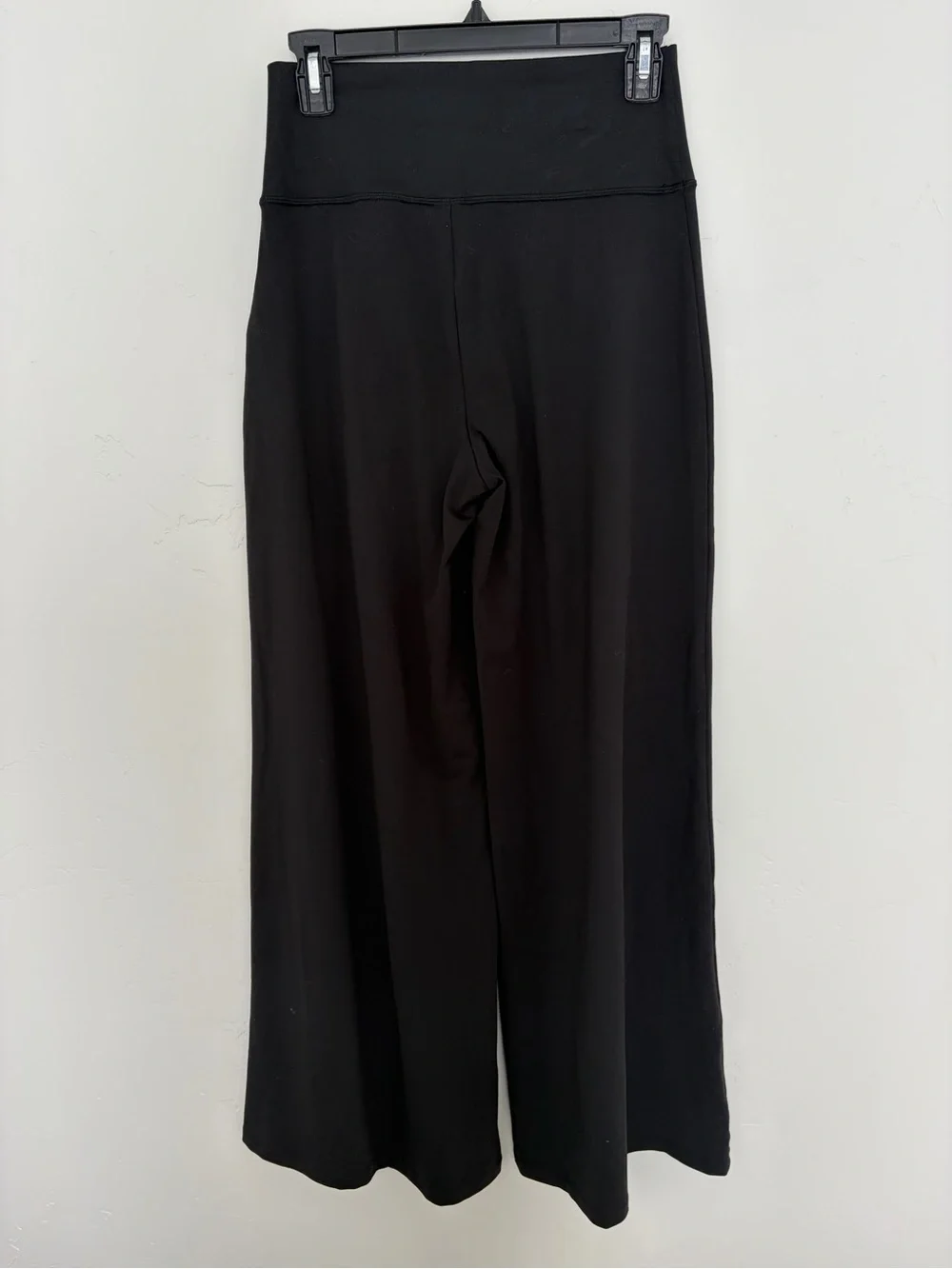 Vuori Halo Easy Black Wide Leg Lounge Pants - Picture 5 of 6